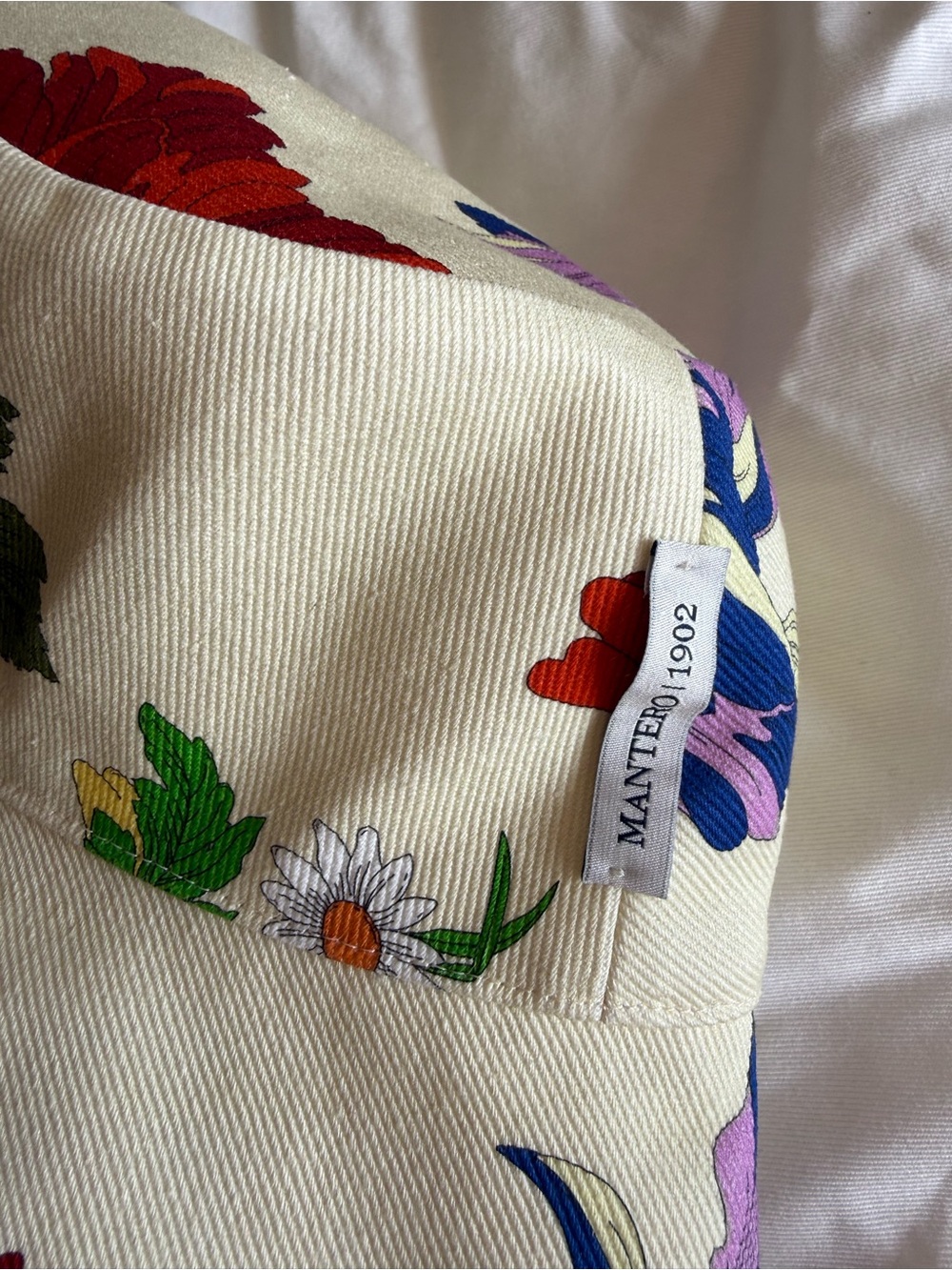 Mantero 1902 Italian Bucket Hat Ivory Floral Print Made in Italy Size M - NWOT - Picture 2 of 7